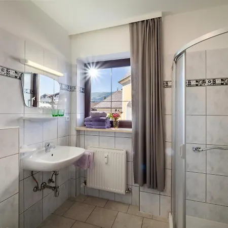 Appartementhaus Mantl アパート *