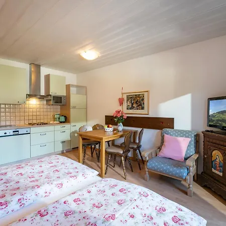 Appartementhaus Mantl * Βέστεντορφ